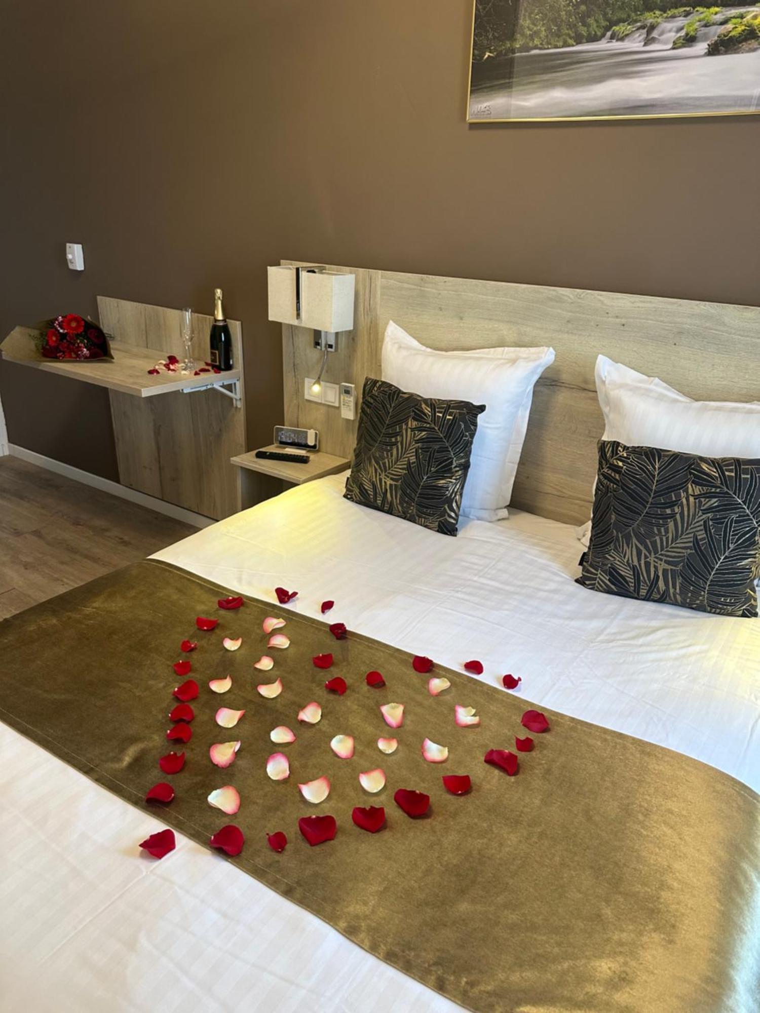 Hotel Du Golfe Sete-Balaruc מראה חיצוני תמונה